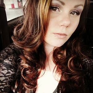 Meet your Posher, Josephene